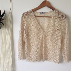 Zara | white lace crochet v-neck top